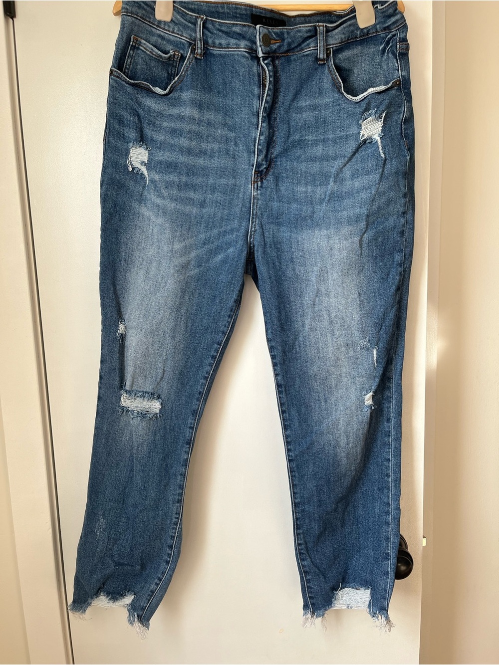 Risen Medium Wash Distressed Straight Leg Jeans